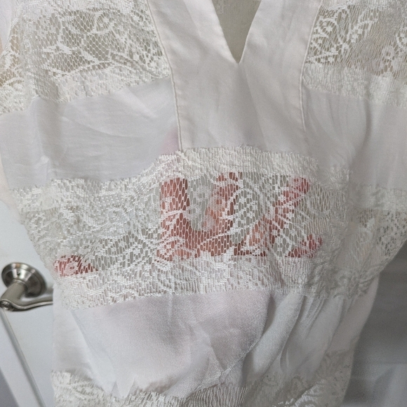 BCBGMaxazria Erid Gardenia White Lace Eyelet Striped Roll Tab Tunic Blouse Small - Picture 6 of 8